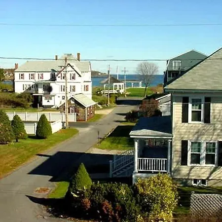 Cozy Cottage By The Sea - Y67 Classic New England Cottage Close To The Beach 1909